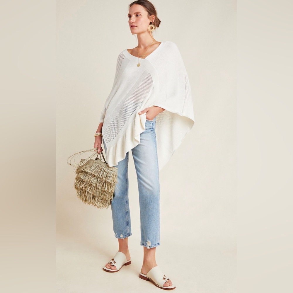 Anthropologie Padma poncho in off white. Size M/L